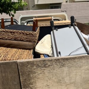 大分県由布市でベランダに置いてあったソファーの不用品回収