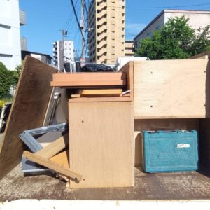 大分県由布市で大きく重たい婚礼家具の不用品回収