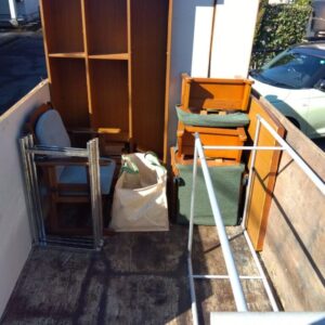 別府市で邪魔になった本棚の処分